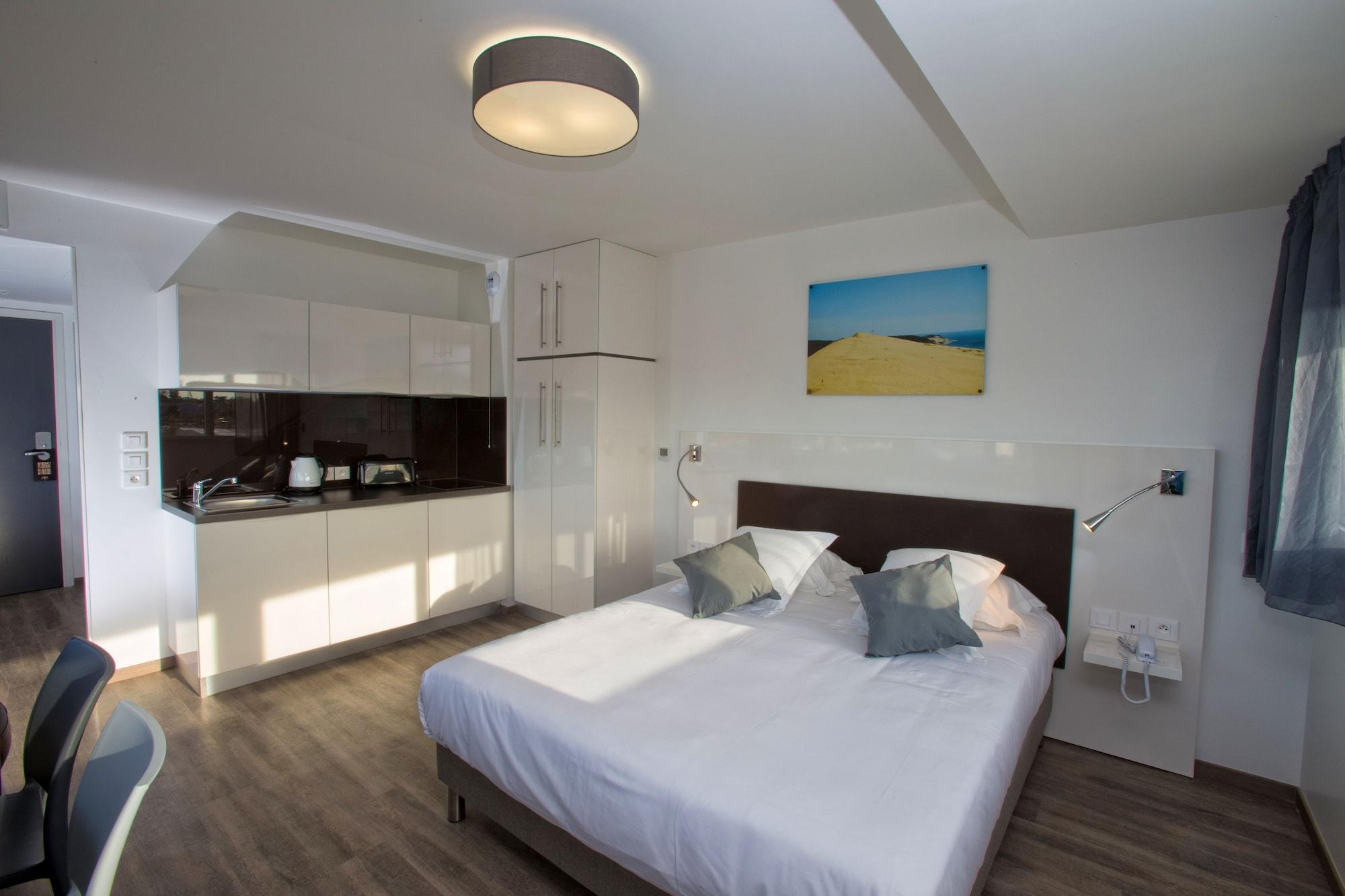 ออล สวีท อพาร์ตโฮเทล บอร์โด-เปสซัก Aparthotel เปสซัค ภายนอก รูปภาพ