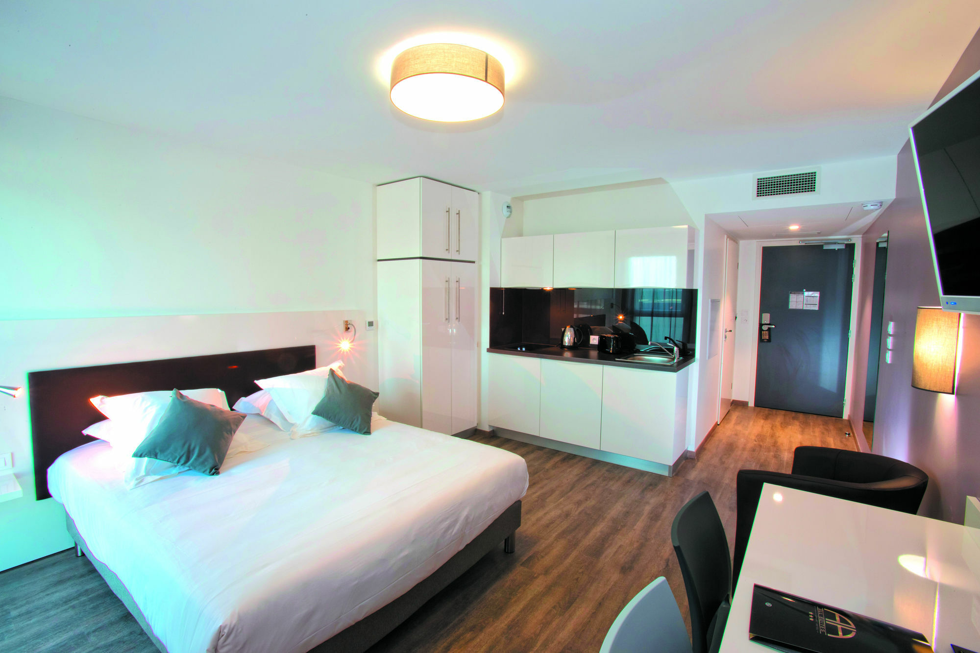 ออล สวีท อพาร์ตโฮเทล บอร์โด-เปสซัก Aparthotel เปสซัค ภายนอก รูปภาพ